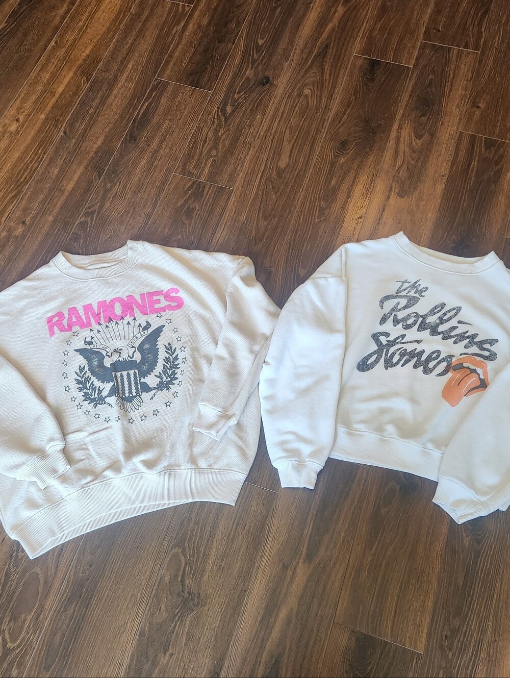 AE Graphic Band Sweatshirt The Ramones & Rolling Stones